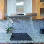 Sunny 2-bedroom Pool & Terrace Apartment