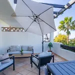 Sunny 2-bedroom Pool & Terrace Estepona