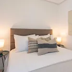 Sunny 2-bedroom Pool & Terrace *